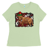 Matcha christmas highland cow Ladies Tee - BarkalooDesign