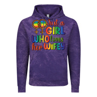 Cloud Purple Just A Girl Who Loves Her Wifey Vintage Hoodie - BundleAndBundleShop