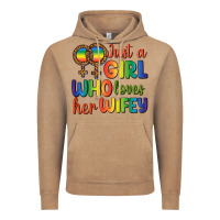 Vintage Coffee Just A Girl Who Loves Her Wifey Vintage Hoodie - BundleAndBundleShop