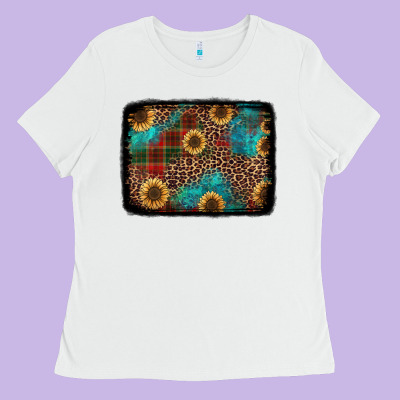 Christmas Sunflowers And Buffalo Plaid Background Ladies Tee Designed By Jasminsmagicworld