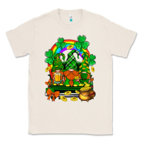Natural st. patricks gnomes truck with rainbow Classic Tee - BundleAndBundleShop