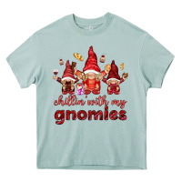 Arona chilling with my gnomies Heavy Core Tee - NancyCooperArtShop