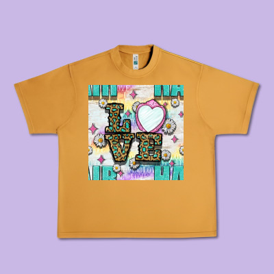 Leopard Love Hair And Mirror With Daisy Seamless Pattern Bbs Urban Heavy Tee Designed By Bundleandbundleshop
