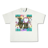 Pistachio Leopard Love Hair And Mirror With Daisy Seamless Pattern Bbs Urban Heavy Tee - BundleAndBundleShop
