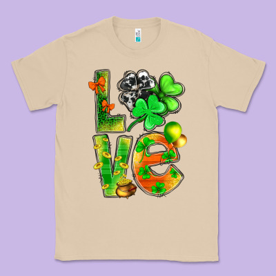 St.patrick Love With Clover Classic Tee Designed By Bundleandbundleshop