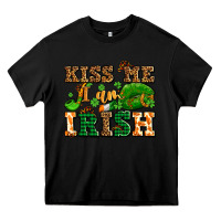 Black kiss me i am irish  with lips and shamrocks Heavy Core Tee - AdoDesignShop