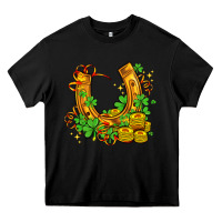 Black horseshoe with shamrocks and coin Heavy Core Tee - AdoDesignShop