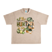 French Oak The Hunt Is On Urban Heavy Tee - BundleAndBundleShop