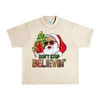 Sandshell Don't Stop Believing Santa Urban Heavy Tee - BundleAndBundleShop