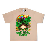 Burro St. Patrick Messy Bun One Luck Mama With Clover Urban Heavy Tee - BundleAndBundleShop