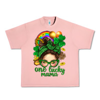 Salmon St. Patrick Messy Bun One Luck Mama With Clover Urban Heavy Tee - BundleAndBundleShop
