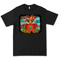 Black hot coco christmas highland cow with background Premium Tee - Jasminsmagicworld