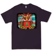 Plum hot coco christmas highland cow with background Premium Tee - Jasminsmagicworld