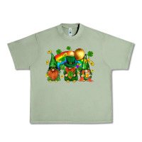Oil Green st. patricks  gnomies with rainbow Urban Heavy Tee - BundleAndBundleShop