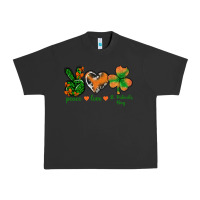 Pigment Black Peace Love St.Patrick's Day Urban Heavy Tee - BundleAndBundleShop