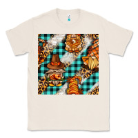 Natural thanksgiving gnomies with leopard and tartan seamless pattern bbs Classic Tee - BundleAndBundleShop