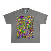 Tornado Mardi Gras diva Urban Heavy Tee - BundleAndBundleShop