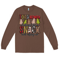 Chestnut torn between looking like a snack and eating one christmas cake Long Sleeve Tee - Jasminsmagicworld