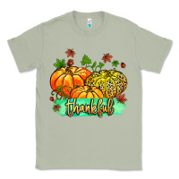 Matcha thankful pumpkins with glitter Classic Tee - MaliasSmallBusiness