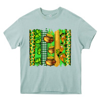 Arona st patricks gnomes and cloves with leopard  brushstrokes Heavy Core Tee - Artiststas