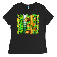 Black st patricks gnomes and cloves with leopard  brushstrokes Ladies Tee - Artiststas