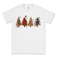 White howdy christmas trees Classic Tee - MaliasSmallBusiness
