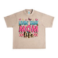 French Oak livin' that mom life Urban Heavy Tee - JahusDesignShop