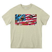 Mossy usa flag and leopard with wood license plate Heavy Core Tee - Artiststas