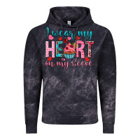 Cloud Black i wear my heart on my sleeve Vintage Hoodie - NancyCooperArtShop