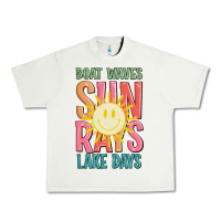 Pistachio boat waves sun rays lake days Urban Heavy Tee - JahusDesignShop