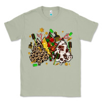 Matcha hair stylist with christmas tree Classic Tee - MaliasSmallBusiness