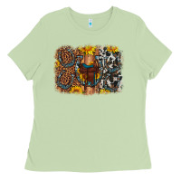 Matcha saddle sunflower horseshoe cowhide leopard background Ladies Tee - Artiststas