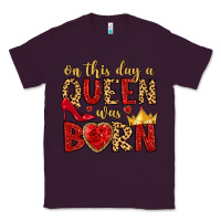 Plum on this day a queen was born Classic Tee - MaliasSmallBusiness