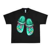 Black nurse crocs Urban Heavy Tee - MaliasSmallBusiness