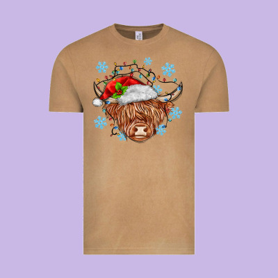 Christmas Cow Vintage Tee Designed By Maliassmallbusiness