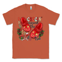 Copper christmas crocin around the tree Classic Tee - CowhideDigitalArt