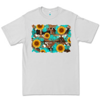 Dove Grey sunflower and cowhides with wood and turquoise background Premium Tee - Artiststas