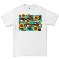 White sunflower and cowhides with wood and turquoise background Premium Tee - Artiststas