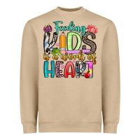 Mushroom feeding kids is a work of heart Heavyweight Sweatshirt - Artiststas