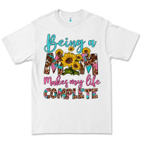 White being a mom makes my life complete Premium Tee - Artiststas