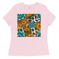 Bubblegum Pink western gemstone and sunflower seamless pattern Ladies Tee - BundleAndBundleShop
