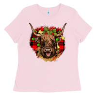 Bubblegum Pink highland cow  christmas Ladies Tee - JahusDesignShop