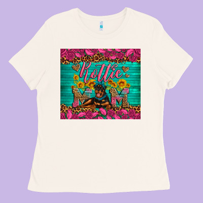 Rottie Mom With Roses Ladies Tee Designed By Artiststas