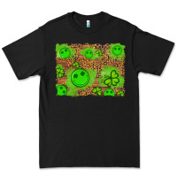 Black shamrock glitter leopard and wood background Premium Tee - Artiststas
