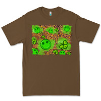 Cacao shamrock glitter leopard and wood background Premium Tee - Artiststas