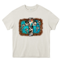 Cream bull skull cross backgraund Heavy Core Tee - JahusDesignShop