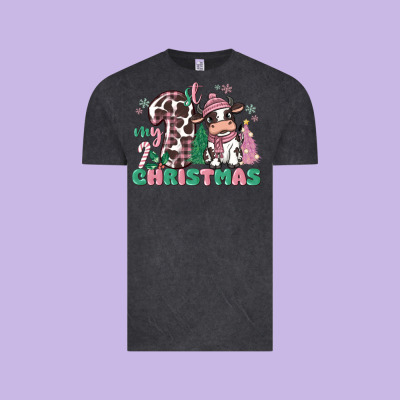 My First Christmas Cow Vintage Tee Designed By Maliassmallbusiness