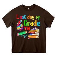 Chocolate Brown last day of sixth grade Heavy Core Tee - Artiststas