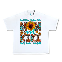 White god gifted me two titles mom and kiki and i rock t Urban Heavy Tee - JahusDesignShop