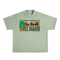 Oil Green he knows my name isaiah 43 1 Urban Heavy Tee - NancyCooperArtShop